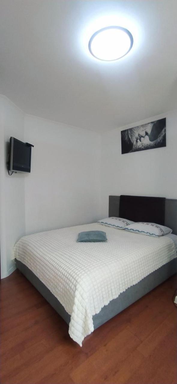 Апартаменты Центр Крещатик Kiev Extérieur photo