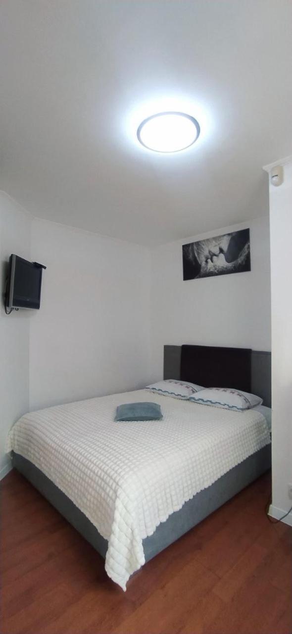 Апартаменты Центр Крещатик Kiev Extérieur photo